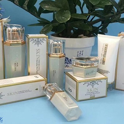 護膚品廠家：冬季保養(yǎng)需要注意什么？